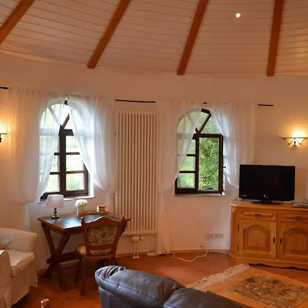 Holiday home Cosy In Strotzb Sch With Sauna Strotzbusch